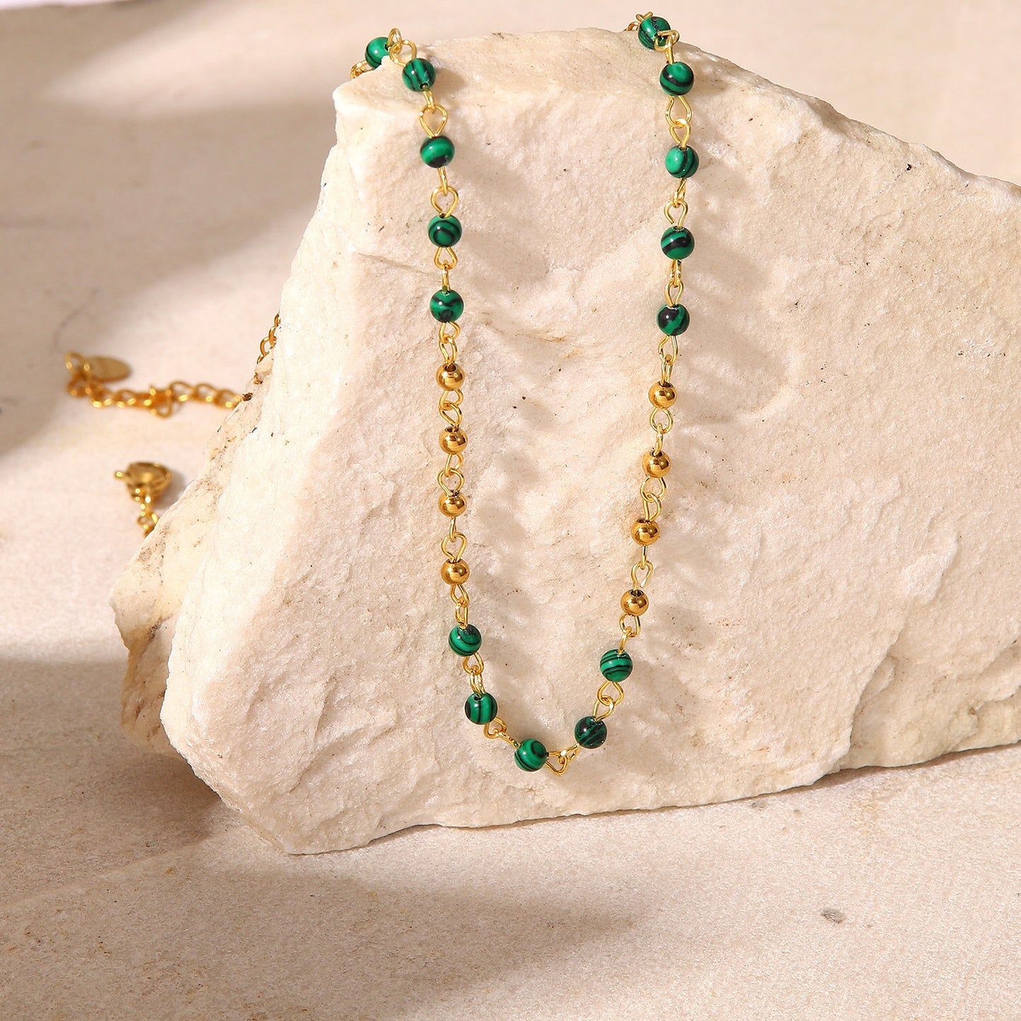 Green Turquoise Round Beads Necklace